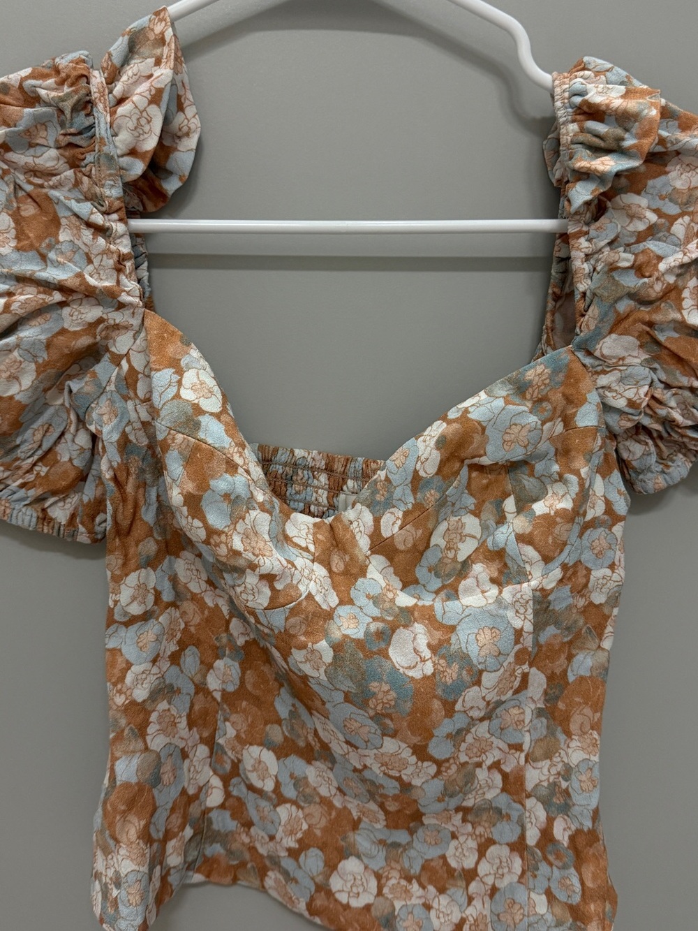 Aritzia Wilfred Floral Puff Sleeve Sweetheart Top Size S